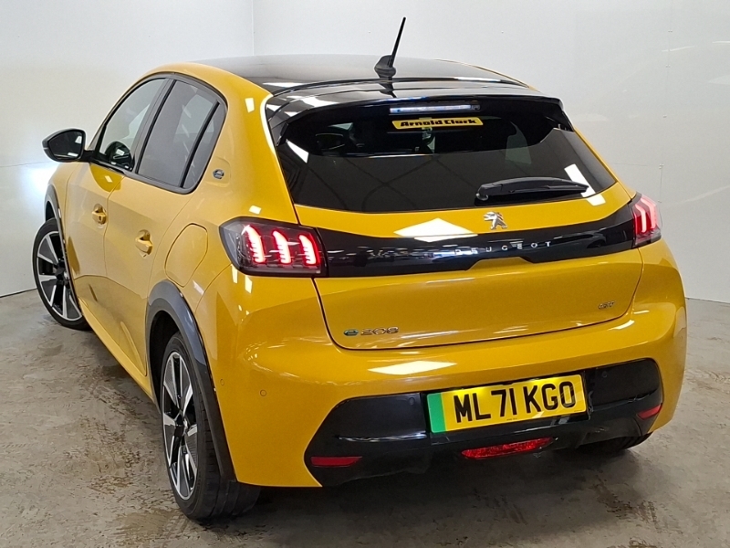 Peugeot e-208 100Kw Gt 50Kwh Yellow #2