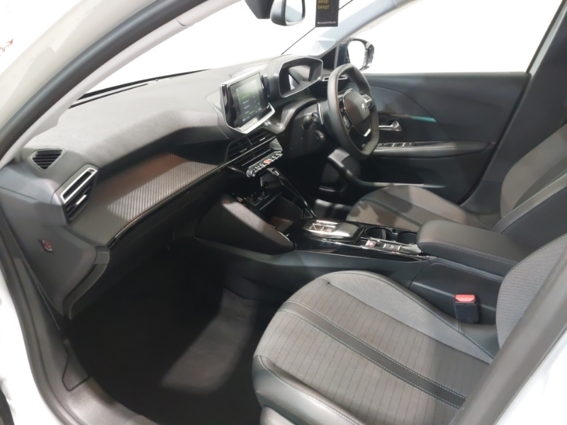 Peugeot 208 1.2 Puretech 100 Allure Premium Eat8 SM22RZC White #5