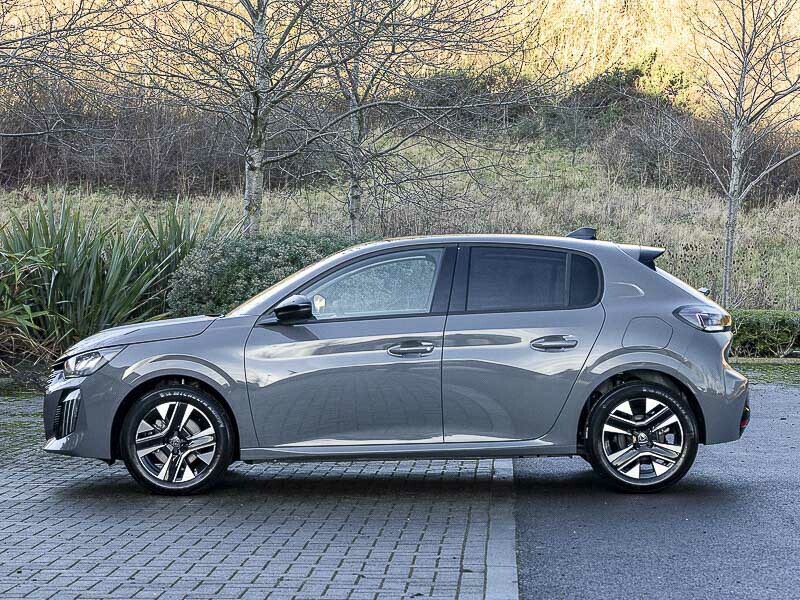 Peugeot 208 1.2 Hybrid 110 Allure E-dsc6 Grey #4