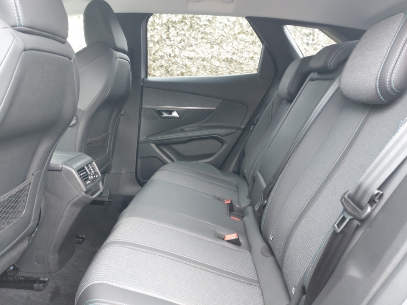 Peugeot 3008 1.2 Puretech Allure Premium Grey #6