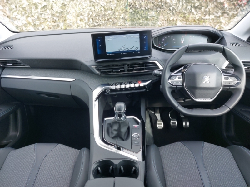 Peugeot 3008 1.2 Puretech Allure Premium Grey #3