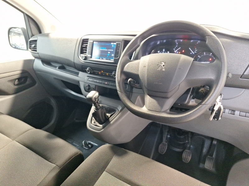 Peugeot Expert 1400 2.0 Bluehdi 145 Professional Premium Van White #3