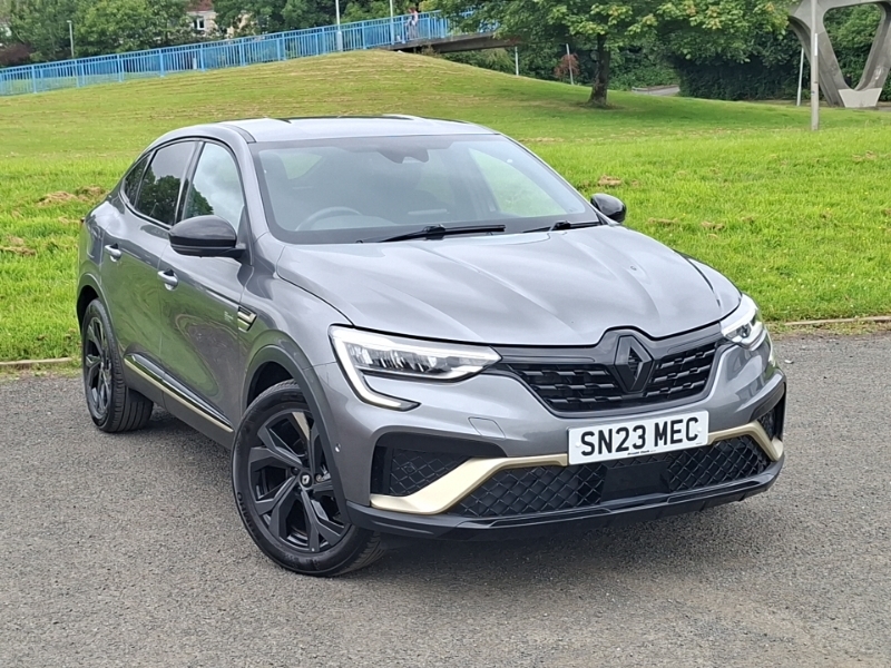 Renault Arkana 1.6 E-tech Full Hybrid 145 Engineered Grey