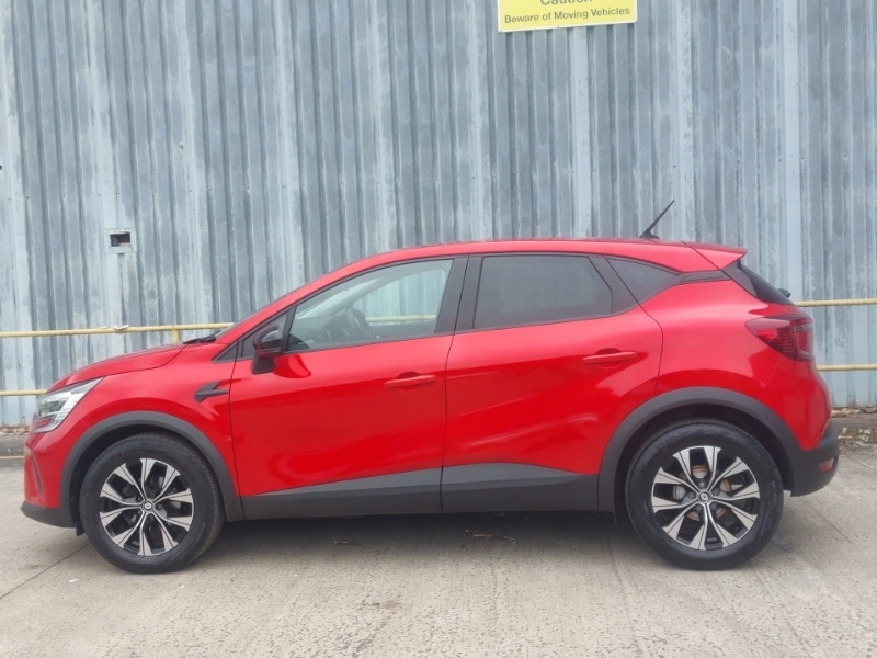 Renault Captur 1.0 Tce 90 Evolution GV23UTG Red #4