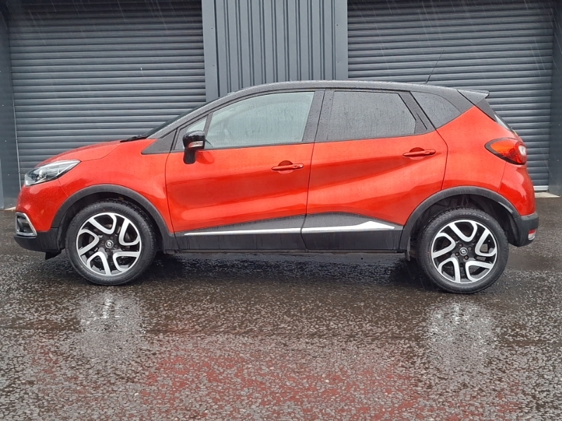 Renault Captur 1.5 Dci 90 Signature Nav SB17JXC Red #4