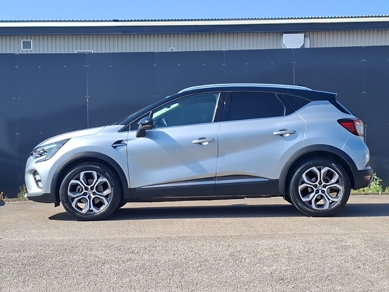 Renault Captur 1.6 E-tech Full Hybrid 145 Techno Black #4