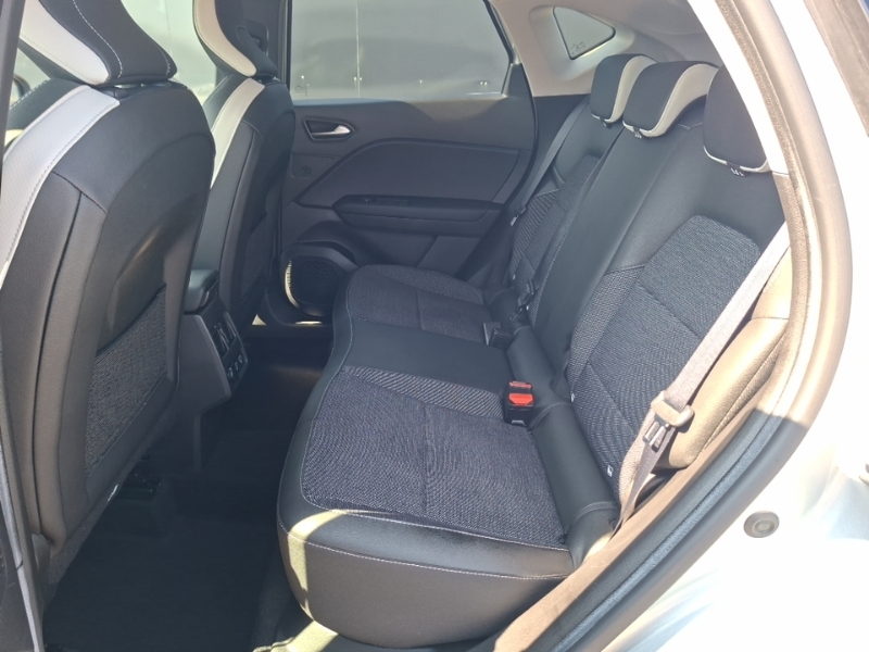 Renault Captur 1.6 E-tech Full Hybrid 145 Techno Black #6