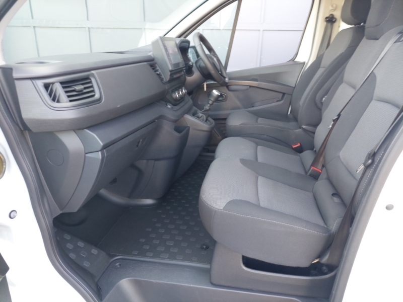 Renault Trafic Sl28 Blue Dci 130 Business Van White #5