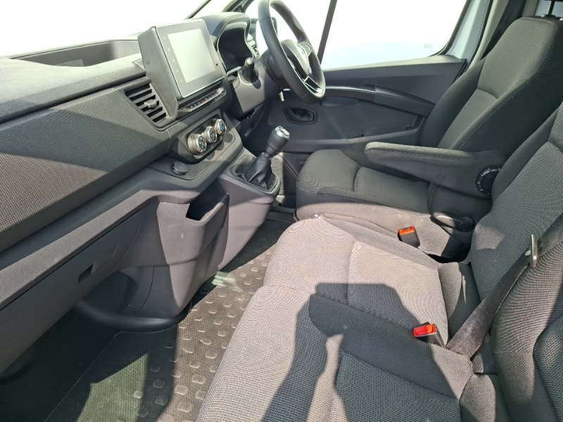 Renault Trafic Sl30 Blue Dci 130 Advance Van White #5