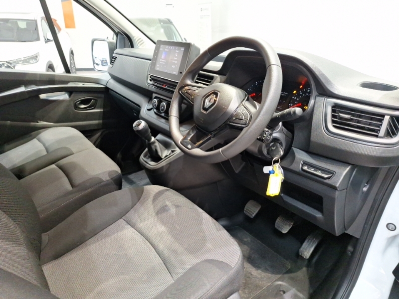 Renault Trafic Ll30 Blue Dci 130 Advance Safety Van White #3