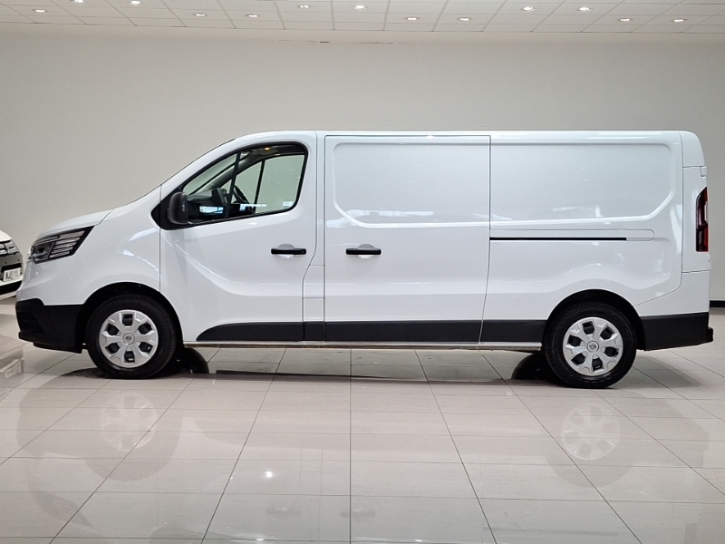 Renault Trafic Ll30 Blue Dci 130 Advance Safety Van White #4