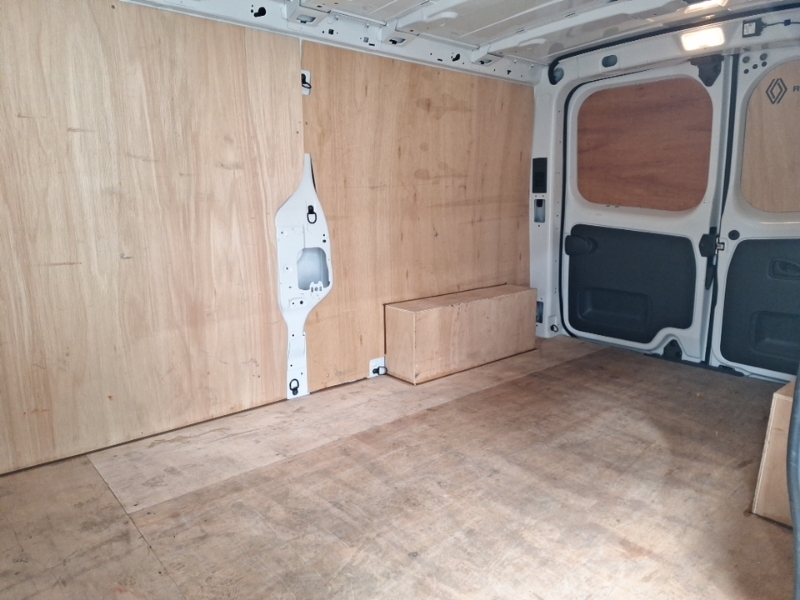 Renault Trafic Ll30 Blue Dci 130 Advance Safety Van White #6