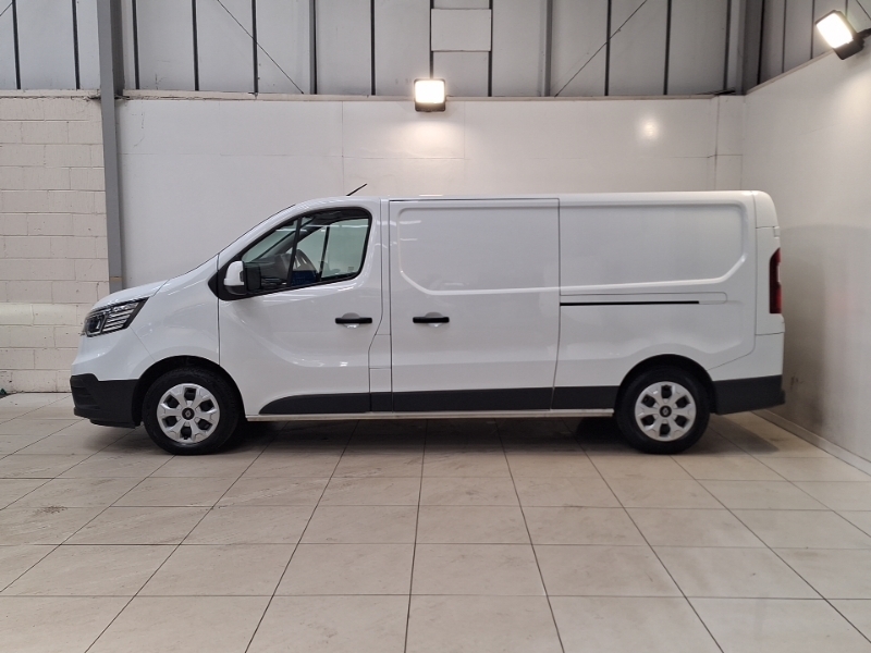 Renault Trafic Ll30 Blue Dci 130 Advance Safety Van White #4