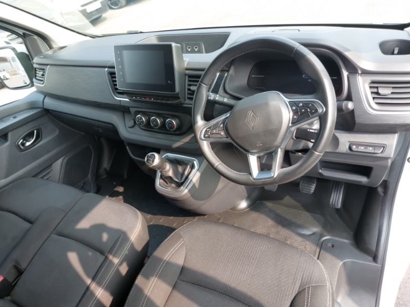 Renault Trafic Ll30 Blue Dci 130 Extra Safety Van White #3