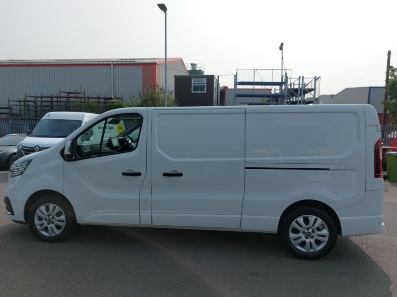 Renault Trafic Ll30 Blue Dci 130 Extra Safety Van White #4