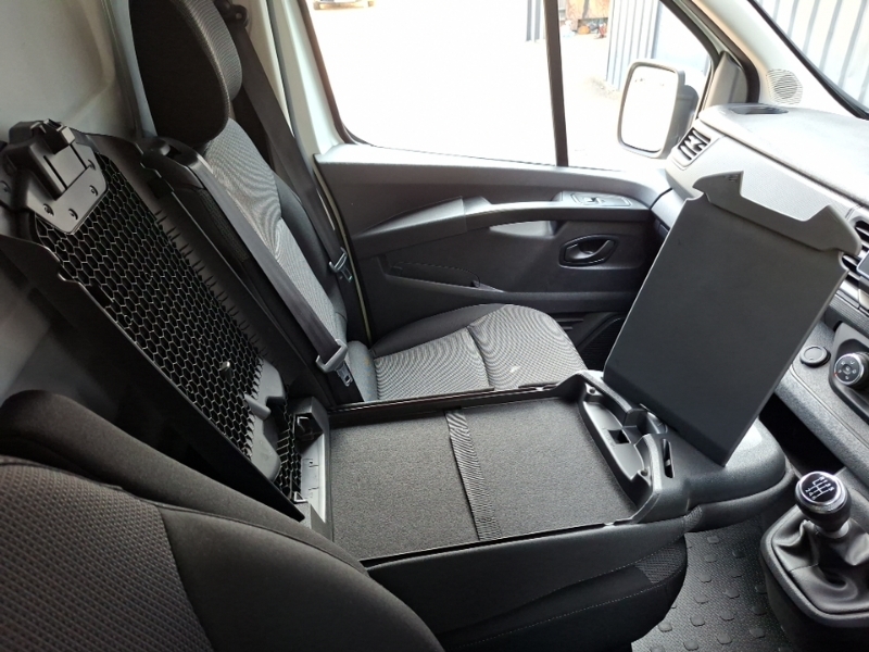 Renault Trafic Sl30 Blue Dci 130 Advance Van White #17