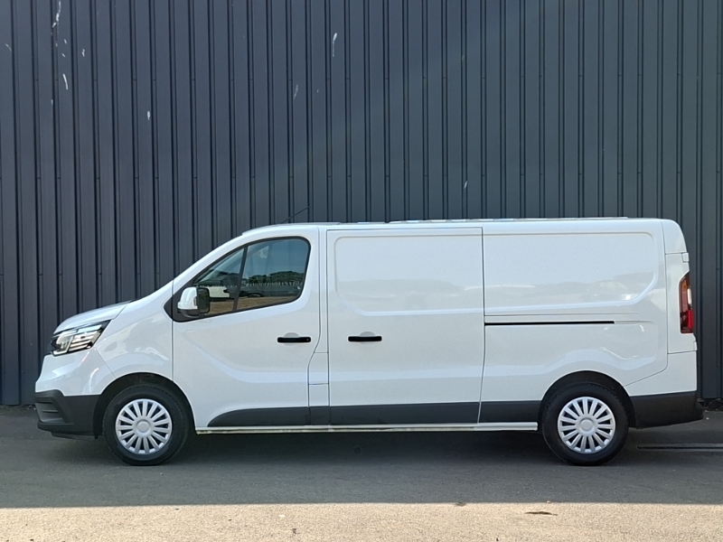 Renault Trafic Ll30 Blue Dci 130 Advance Safety Van White #4