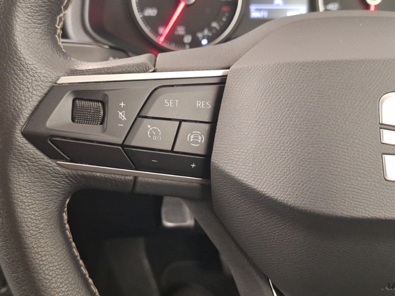 Seat Arona 1.0 Tsi Xperience Red #12