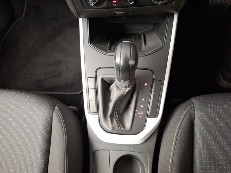 Seat Arona 1.0 Tsi Xperience Red #16