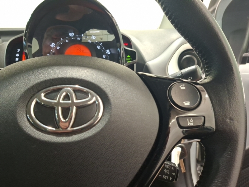 Toyota Aygo Automatic Grey #10