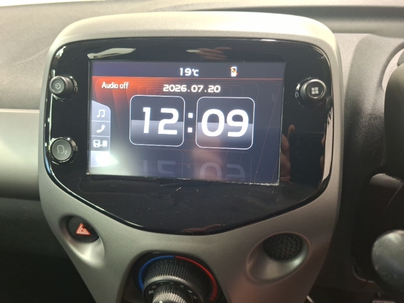 Toyota Aygo Automatic Grey #15