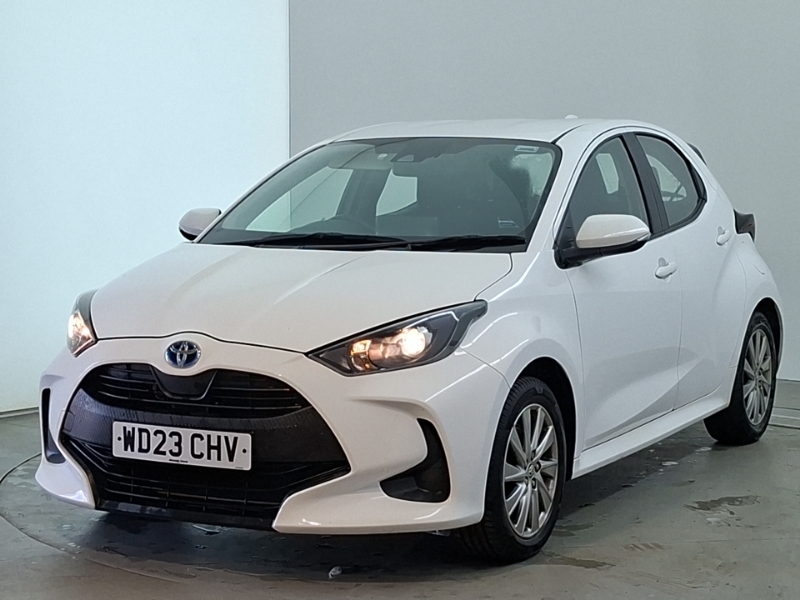 Toyota Yaris 1.5 Hybrid Icon Cvt White