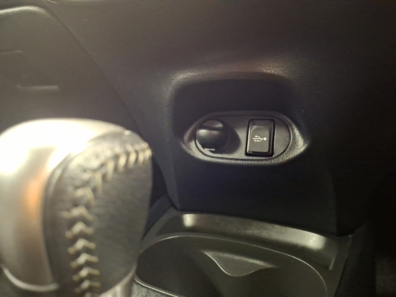 Toyota Yaris Excel Black #15