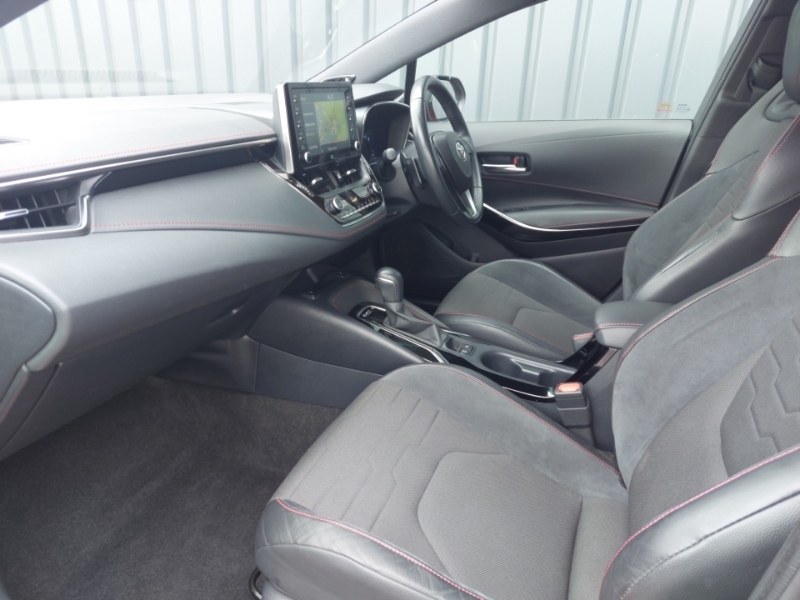 Toyota Corolla 2.0 Vvt-i Hybrid Excel Cvt YC70MHL Red #5