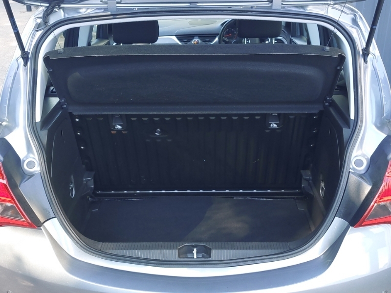 Vauxhall Corsa 1.4 75 Griffin Blue #17