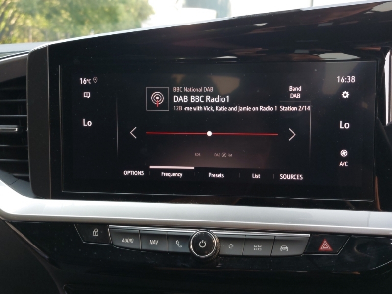Vauxhall Mokka-e 50Kwh Sri Nav Premium White #11