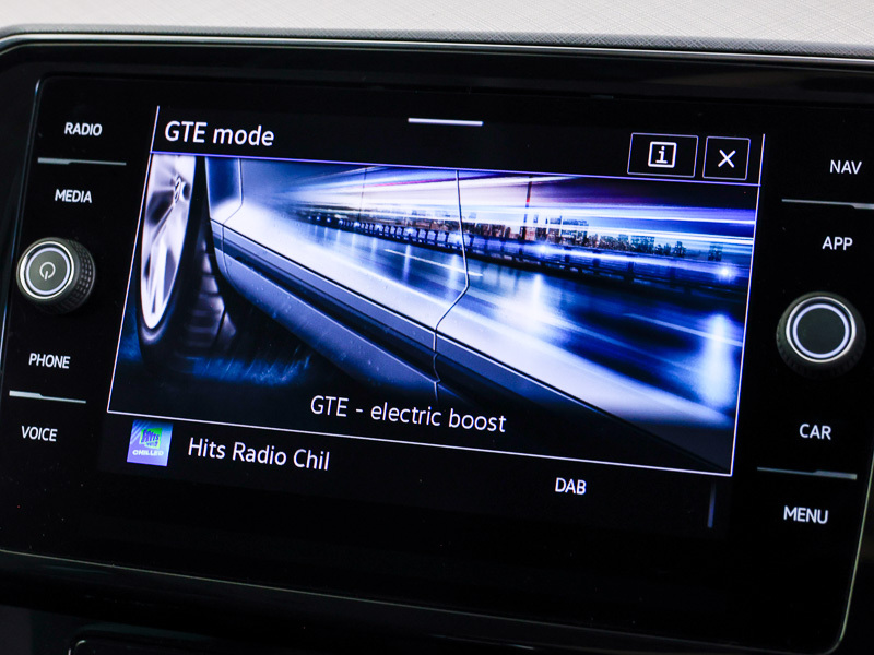 Volkswagen Passat R-line Silver #15