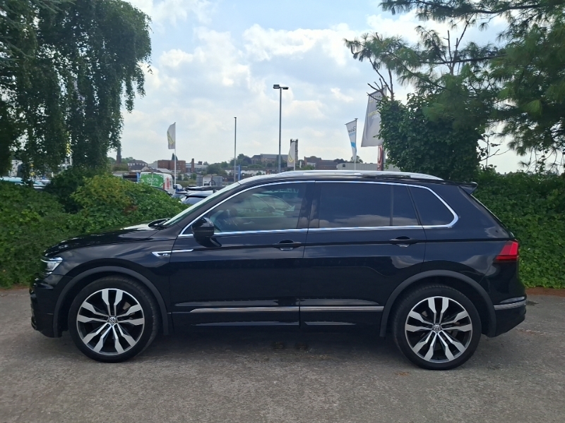 Volkswagen Tiguan 2.0 Tdi 190 4Motion R-line Dsg Black #4