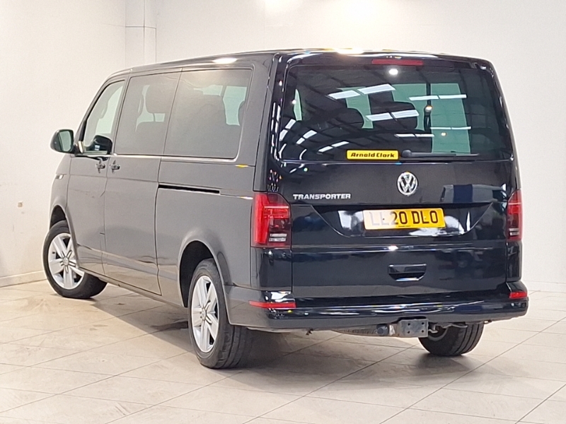 Volkswagen Transporter Shuttle 2.0 Tdi 150Ps Se Minibus Dsg Black #2