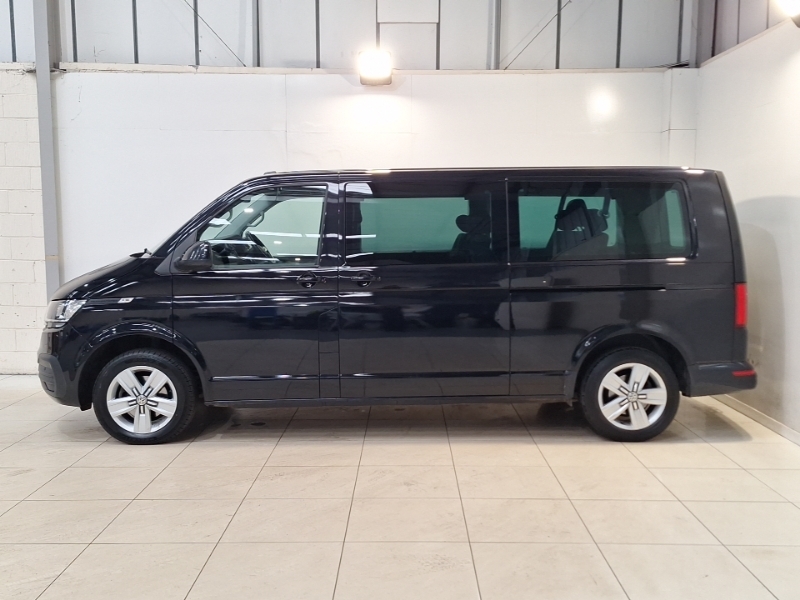 Volkswagen Transporter Shuttle 2.0 Tdi 150Ps Se Minibus Dsg Black #4