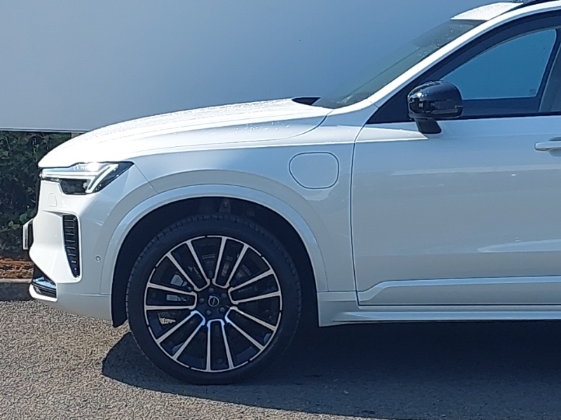 Volvo XC90 Ultra Black #19