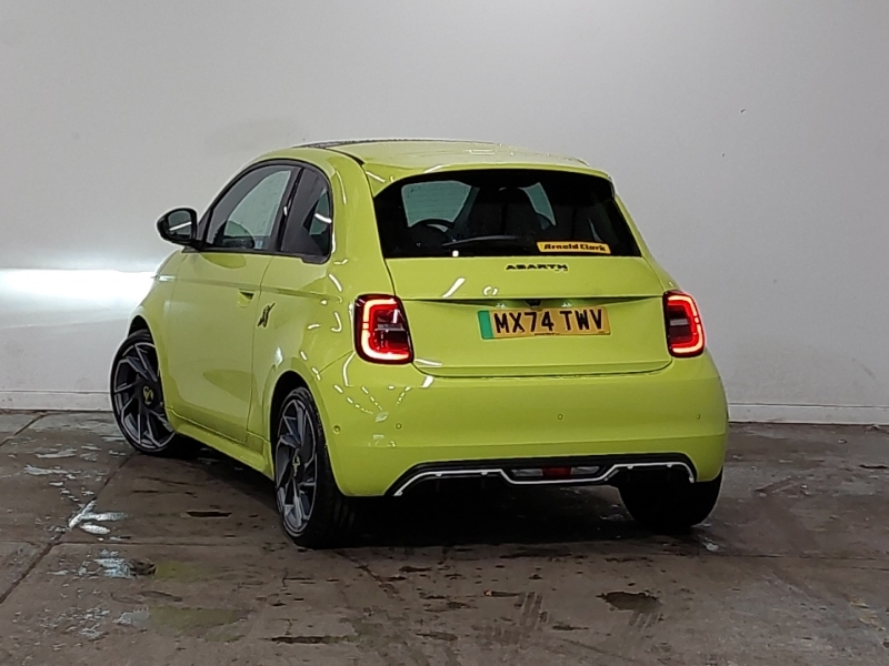 Abarth 500 114Kw Turismo 42.2Kwh Green #2