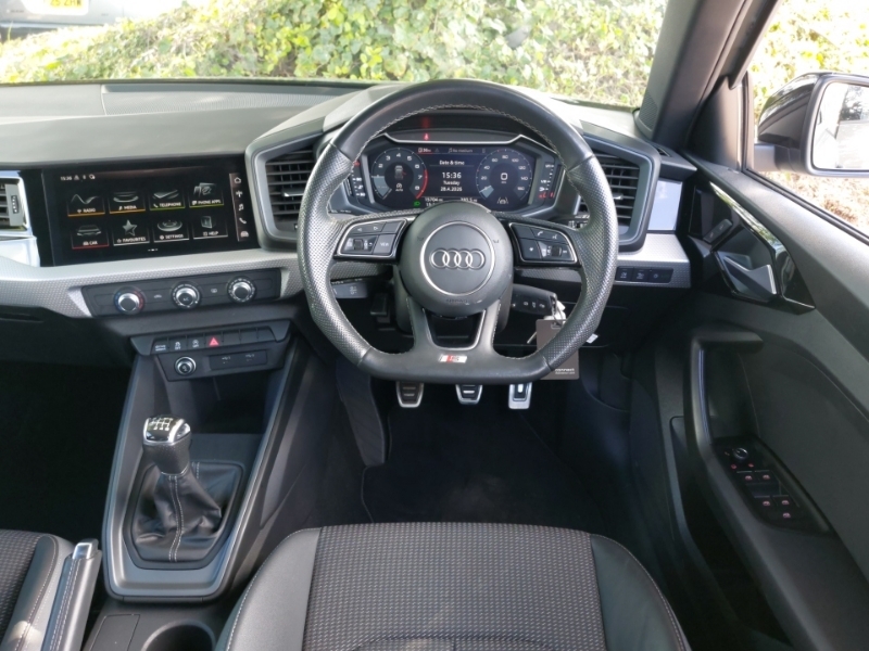 Audi A1 35 Tfsi S Line S Tronic Red #8