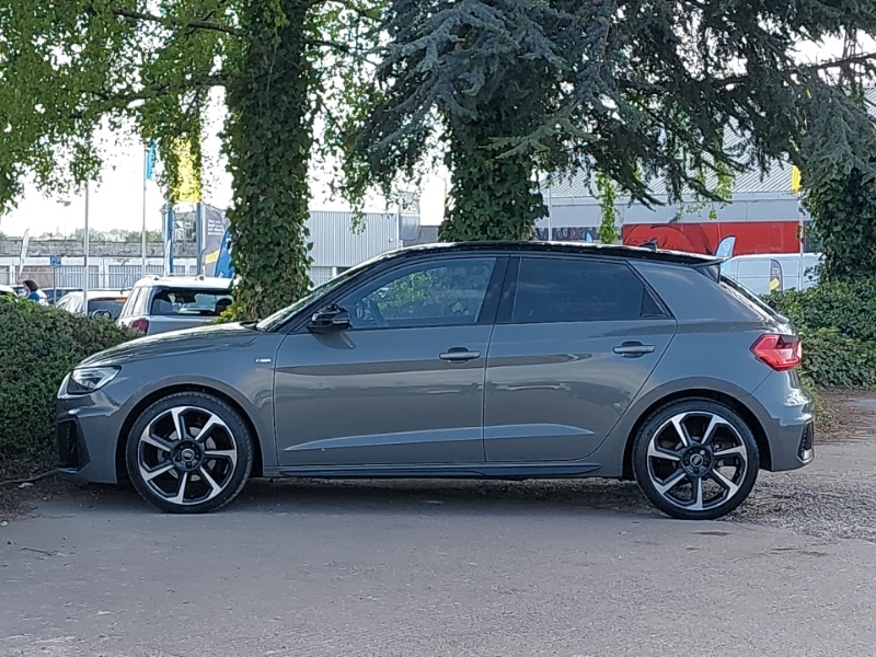 Audi A1 30 Tfsi 110 Black Edition Grey #4