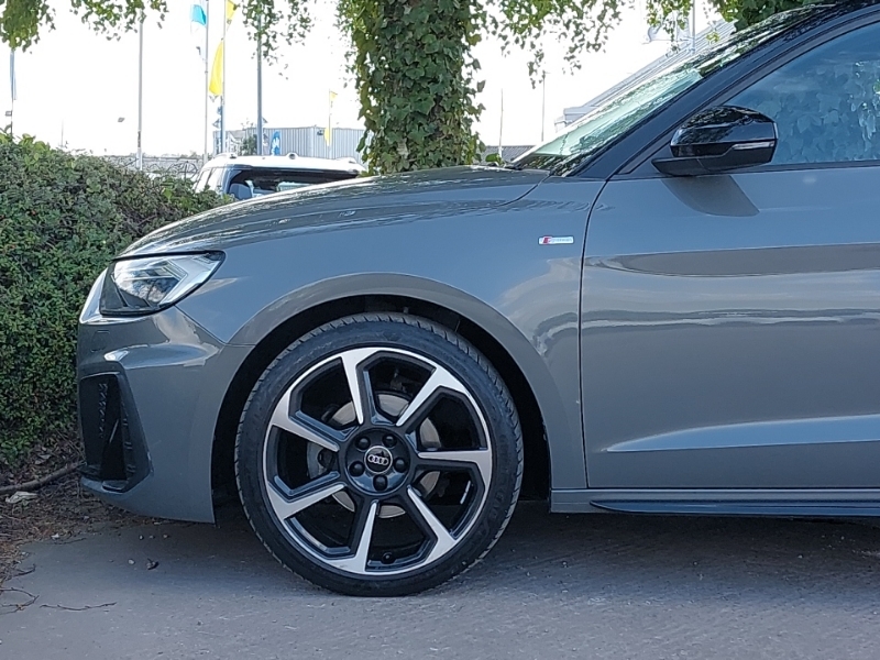 Audi A1 35 Tfsi S Line S Tronic Red #19