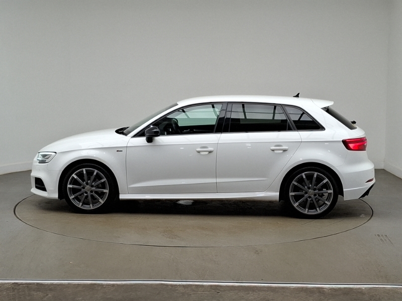 Audi A3 35 Tfsi Black Edition S Tronic White #4