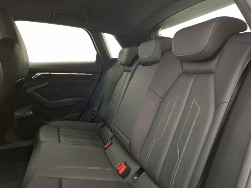 Audi A3 35 Tfsi S Line Comfortsound Black #6