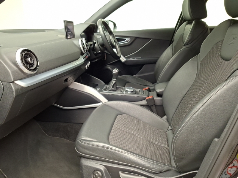 Audi Q2 30 Tfsi S Line Black #5