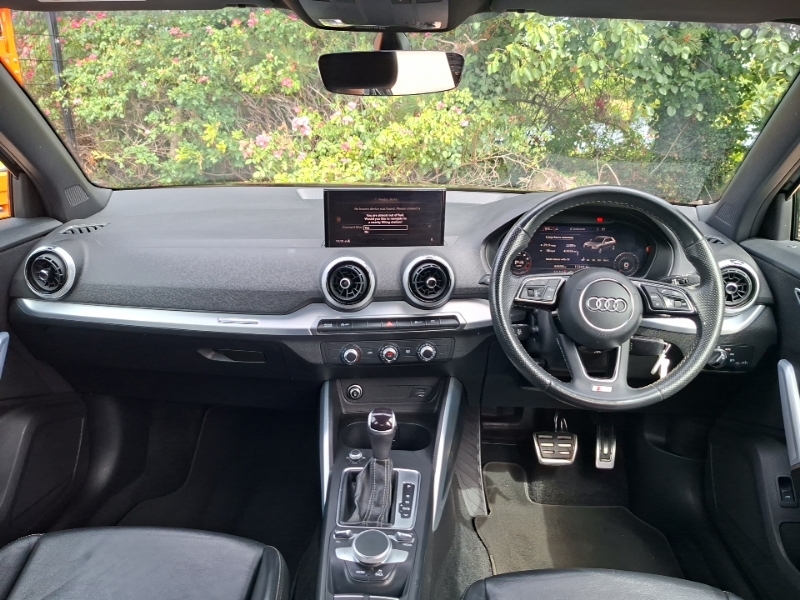Audi Q2 35 Tfsi S Line S Tronic Black #3