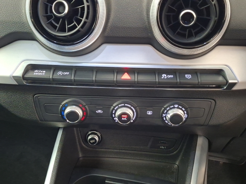 Audi Q2 Sport Grey #16