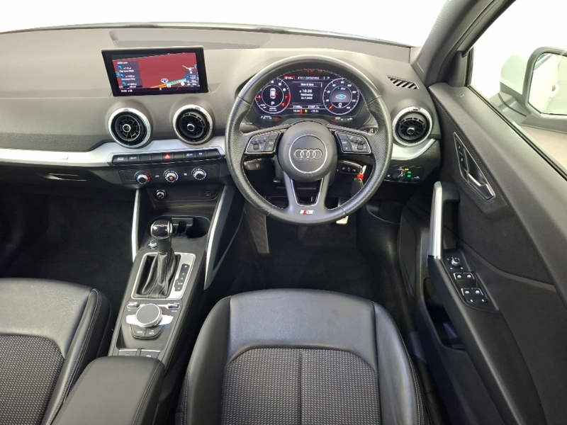 Audi Q2 Sport Grey #8