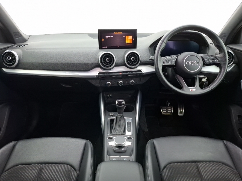 Audi Q2 35 Tfsi S Line S Tronic Black #3