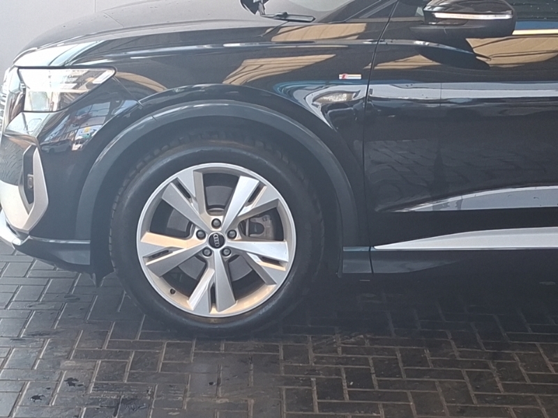Audi Q4 E Tron Q4 S Black Edition 45 E-tron 210,00 Kw Grey #19