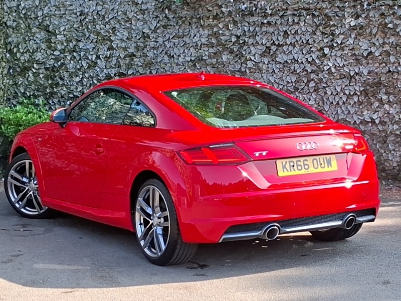 Audi TT 2.0 Tdi Ultra S Line Red #2