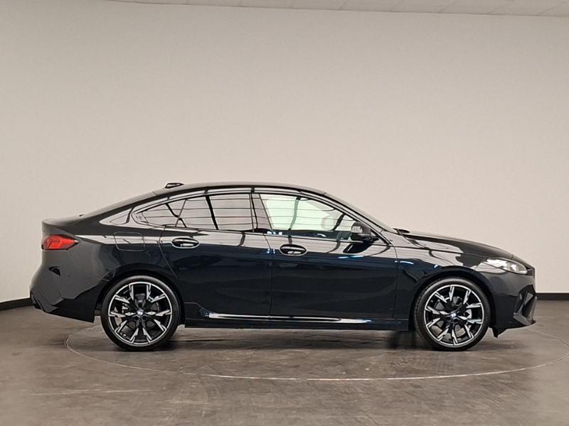 BMW 2 Series 220 M Sport Step Black #3