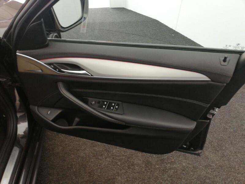 BMW 5 Series 530E Se Black #15